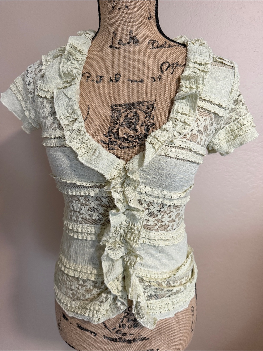 Light pistachio green Lace Ruffle V-Neck Short Sleeve Blouse